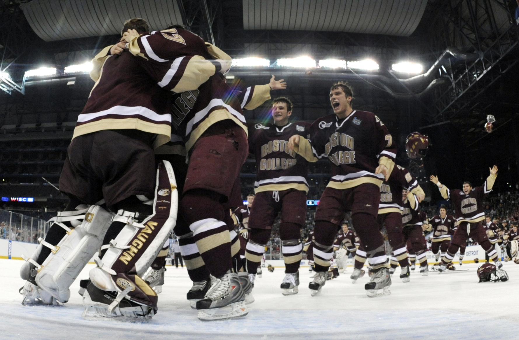 2010: Boston College blanks Wisconsin for NCAA hockey championship